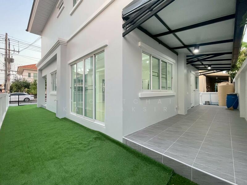 8/52 Bhundhari Village, Khlong Song Subdistrict, Khlong Luang District, Pathum Thani, Pathum Thani, Khlong Song, Khlong Luang, Pathum Thani, 3 Bedrooms, 204 sqm, Single Detached House For Sale, by Pichitchai Kaensaksiri, 11010488 - DDproperty.com