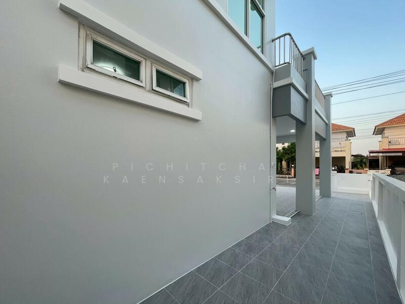 8/52 Bhundhari Village, Khlong Song Subdistrict, Khlong Luang District, Pathum Thani, Pathum Thani, Khlong Song, Khlong Luang, Pathum Thani, 3 Bedrooms, 204 sqm, Single Detached House For Sale, by Pichitchai Kaensaksiri, 11010488 - DDproperty.com