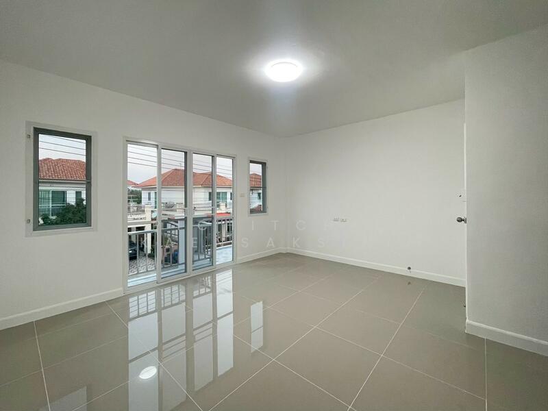 8/52 Bhundhari Village, Khlong Song Subdistrict, Khlong Luang District, Pathum Thani, Pathum Thani, Khlong Song, Khlong Luang, Pathum Thani, 3 Bedrooms, 204 sqm, Single Detached House For Sale, by Pichitchai Kaensaksiri, 11010488 - DDproperty.com