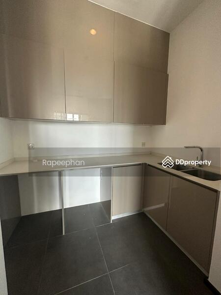 Whizdom Essence, Bangkok, 5 Piyabutr 1 Alley, Bang Chak, Phra Khanong, Bangkok, 4 Bedrooms, 202 sqm, Condo For Rent, by Rapeephan, 11013874 - DDproperty.com