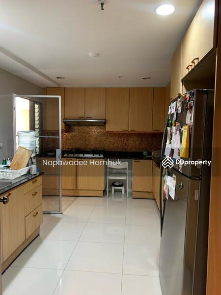 G.P. Grande Tower, Bangkok, 55 Sukhumvit 23, Khlongtoei Nua, Watthana, Bangkok, 3 Bedrooms, 260 sqm, Condo For Rent, by Napawadee Homhuk, 11014642 - DDproperty.com