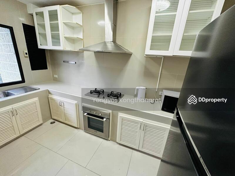 Moo Baan Chicha Castle, Bangkok, Sukhumvit 31, Khlongtoei Nua, Watthana, Bangkok, 4 Bedrooms, 400 sqm, Townhouse For Sale, by Thai Real Estate Broker Association (TREBA), 11019801 - DDproperty.com