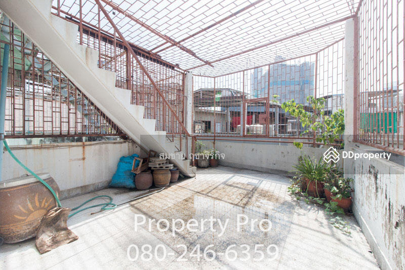 ขาย - ตึกแถว อาคารพาณิชย์ 4 ชั้นครึ่ง คลองสาน, กรุงเทพ
