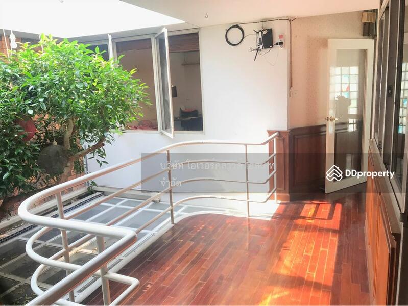 Home for sale Soi Phahonyothin 2, 650 meters from BTS Ari., Bangkok, Samsen Nai, Phaya Thai, Bangkok, 5 Bedrooms, 336 sqm, Single Detached House For Sale, by TOAH T., 11024355 - DDproperty.com