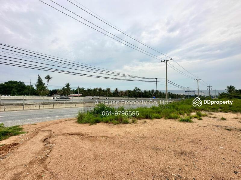 ขายที่ดนแปลงสวย ติดถนนมอเตอร์คู่ขนาดสาย 7 หนองปลาไหล บางละมุง ชลบุรี, Chon Buri (Pattaya), Nong Pla Lai, Bang Lamung (Pattaya), Chon Buri (Pattaya), , 36,068 sqm, Land For Sale, by A House Property Co.,Ltd., 11027011 - DDproperty.com