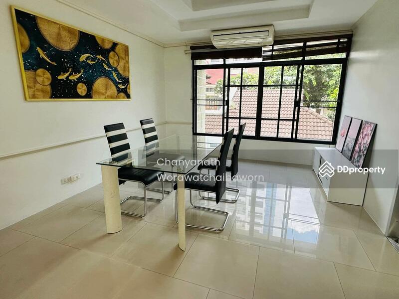 Moo Baan Chicha Castle, Bangkok, Sukhumvit 31, Khlongtoei Nua, Watthana, Bangkok, 4 Bedrooms, 400 sqm, Townhouse For Rent, by Chanyanath Worawatchaibaworn, 11027486 - DDproperty.com