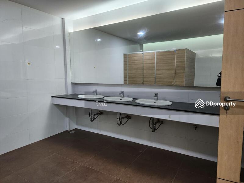 ให้เช่า - เชา สำนักงานในเมือง ตึก 4 คูหา 4 ชั้น, นครราชสีมา