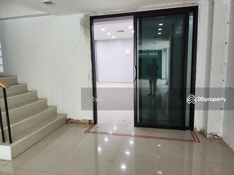 ให้เช่า - เชา สำนักงานในเมือง ตึก 4 คูหา 4 ชั้น, นครราชสีมา