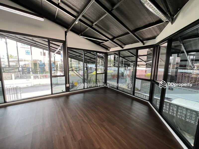 ให้เช่าโฮมออฟฟิศ ลาดพร้าว วังทองหลาง กรุงเทพ พื้นที่ 360 ตร.ม., Bangkok, Wang Thonglang, Wang Thonglang, Bangkok, , 360 sqm, Office Space For Rent, by Jakarin Houpramong, 11029390 - DDproperty.com