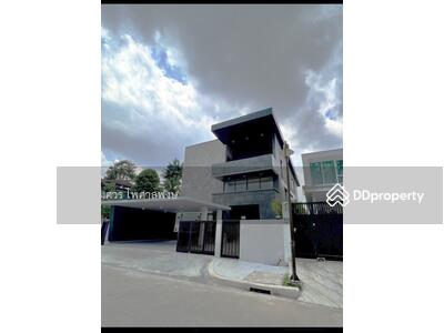 ขาย - ขาย บ้านเดี่ยว รัชดาภิเษก (สร้างใหม่) ใกล้สี่แยกวงศ์สว่าง 136 ตร.ว. 694 ตร.ม. 5 ห้องนอน 6 ห้องน้ำ, กรุงเทพ