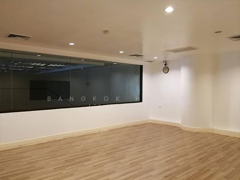 Le Raffine Sukhumvit 24, Bangkok, Soi Sukhumvit 24, Khong Tan, Khlong Toei, Bangkok, 3 Bedrooms, 371 sqm, Condo For Rent, by Bangkok House Living, 11035557 - DDproperty.com