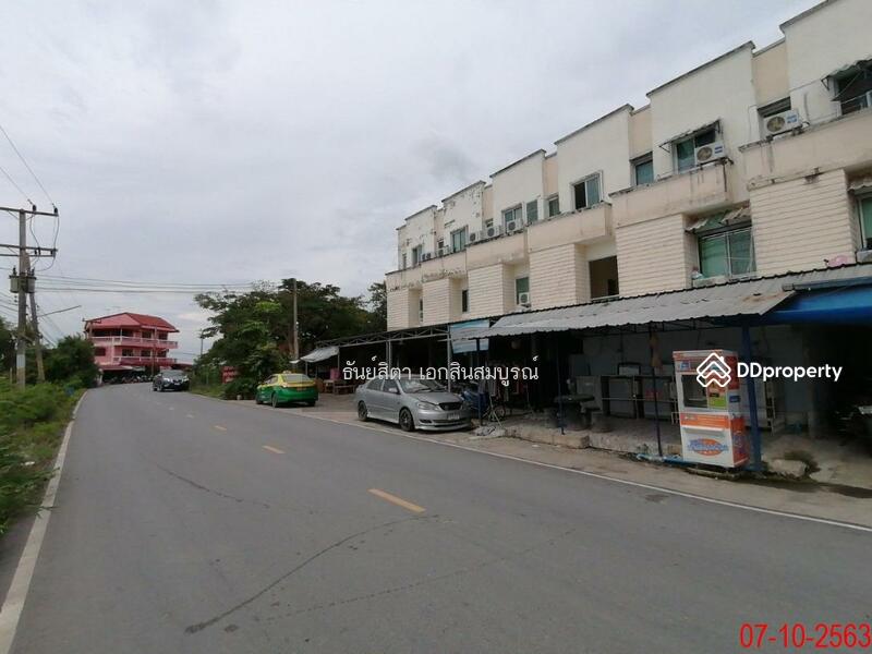 ขาย - ตึกแถว เลขที่ 144 ถ.แยกจากถนนรังสิต-นครนายก ตำบลองครักษ์ อำเภอองครักษ์ จ.นครนายก, นครนายก