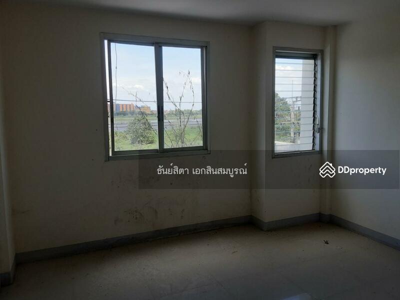 For Sale - ตึกแถว เลขที่ 144 ถ.แยกจากถนนรังสิต-นครนายก ตำบลองครักษ์ อำเภอองครักษ์ จ.นครนายก, Nakhon Nayok