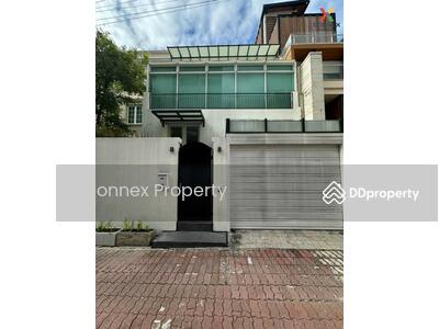 ขาย - ทาวน์โฮม 3 ชั้น ในซอยร่วมฤดี, กรุงเทพ