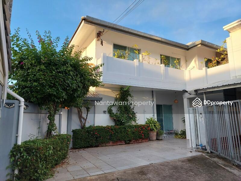 Tropical pool villa Just 10 minutes drive from Chiang Mai airport, Chiang Mai, Mae Hia, Muang Chiang Mai, Chiang Mai, 3 Bedrooms, 200 sqm, Single Detached House For Rent, by Nantawan Rattanapong, 11037330 - DDproperty.com