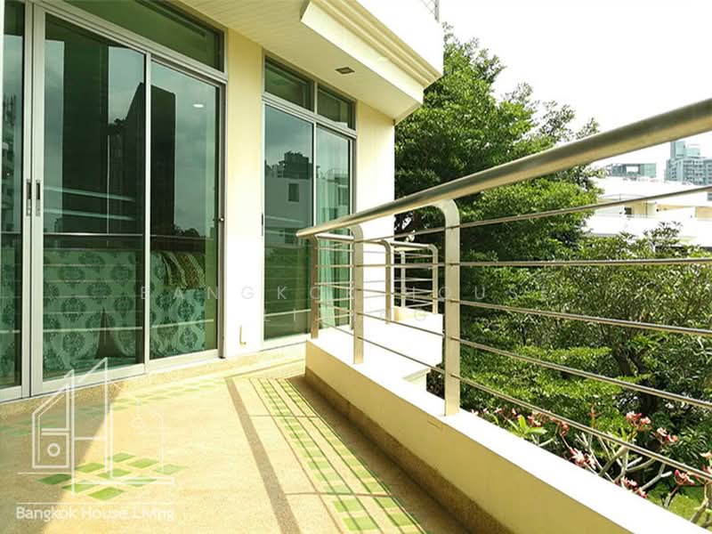 Baan Sahasthinee, Bangkok, Soi Attha Kawi 1, Khong Tan, Khlong Toei, Bangkok, 3 Bedrooms, 250 sqm, Apartment For Rent, by Bangkok House Living, 11043479 - DDproperty.com