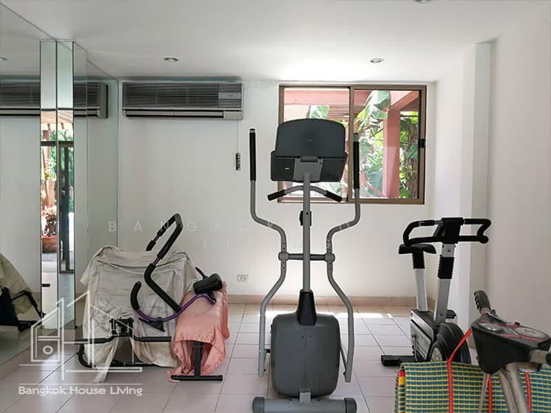 Baan Sahasthinee, Bangkok, Soi Attha Kawi 1, Khong Tan, Khlong Toei, Bangkok, 3 Bedrooms, 250 sqm, Apartment For Rent, by Bangkok House Living, 11043479 - DDproperty.com