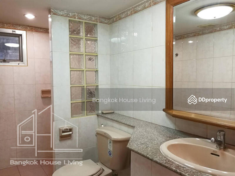 33 Residence, Bangkok, 92 Sukhumvit 33 Alley, Khlong Tan Nua, Watthana, Bangkok, 2 Bedrooms, 140 sqm, Apartment For Rent, by Bangkok House Living, 11043567 - DDproperty.com