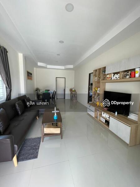 ขายบ้านแฝดสไตล์บ้านเดี่ยว ม.ลภัสรดา ตะเคียนเตี้ยโรงโป๊ะ บางละมุง, ชลบุรี, ตะเคียนเตี้ย, บางละมุง, ชลบุรี, 150 ตร.ม., บ้านเดี่ยว ขาย, โดย ดุสิต แสงฟ้า, 11046215 - DDproperty.com