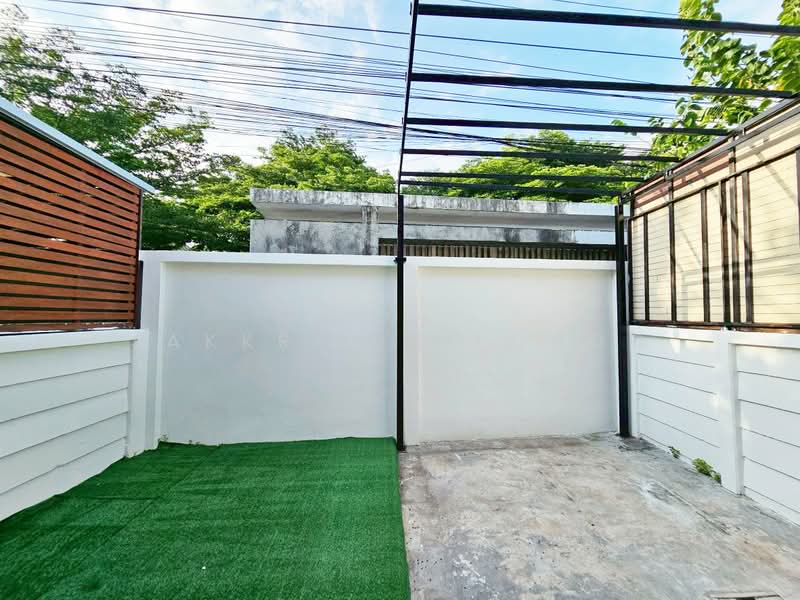Areeya The Colors 2 Kaset - Navamintra, Bangkok, Areeya The Color 2 Soi 6, Chorake Bua, Lat Phrao, Bangkok, 3 Bedrooms, 110 sqm, Townhouse For Sale, by Jakkrit Nilchoo, 11056014 - DDproperty.com