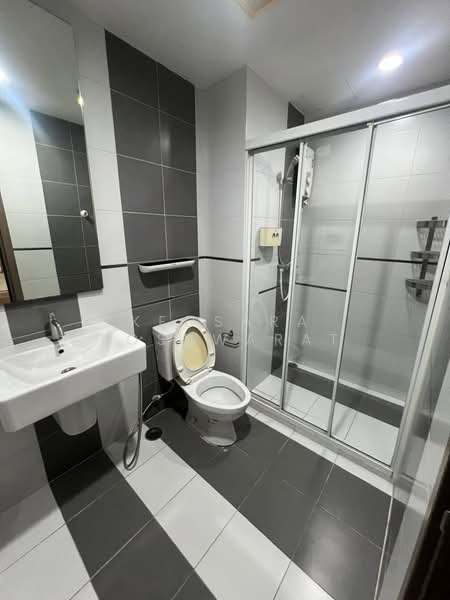 The Base Sukhumvit 77, Bangkok, 289 Sukhumvit 77 Road, Phra Kanong Nua, Watthana, Bangkok, 1 Bedroom, 35 sqm, Condo For Rent, by Kedsara Losuwarat, 11057031 - DDproperty.com
