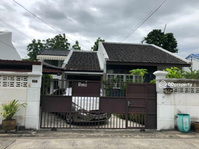 For Sale - บ้านเดี่ยว 2 ชั้น 57 ตรว ใกล้ รพ.ลาดพร้าว, Bangkok