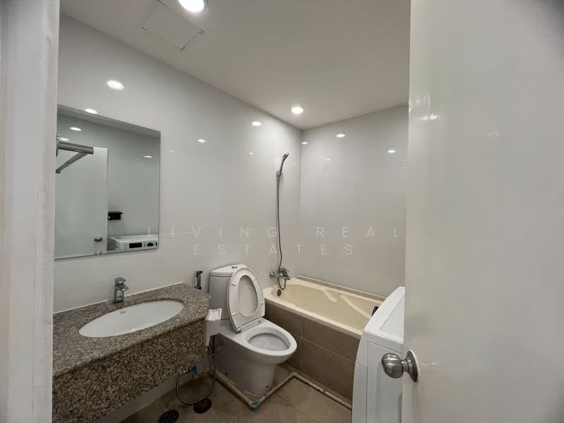 Witthayu Complex, Bangkok, 1673 New Petchaburi Road, Makkasan, Ratchathewi, Bangkok, 2 Bedrooms, 101 sqm, Condo For Rent, by Living Real Estates, 11061788 - DDproperty.com