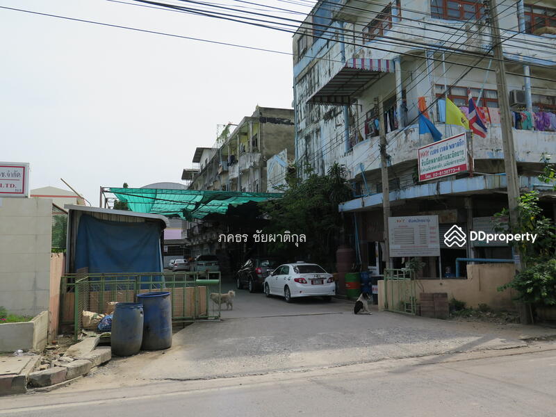 ให้เช่า หริอขาย  อาคารพาณิชย์  4 ชั้น 2 คูหา 