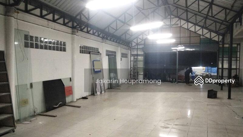 For Rent - ให้เช่าโกดัง พื้นที่ร้านค้า พุทธมณฑลสาย 1 บางแวก ภาษีเจริญ กรุงเทพ, Bangkok