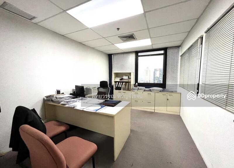 For Sale - For sale space for Office SSP Tower 1, Ekamai 63, 420sq.m. Parking space , Selling only 17.5 mb., Bangkok