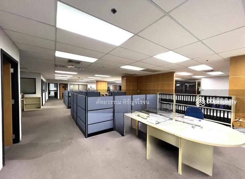 For Sale - For sale space for Office SSP Tower 1, Ekamai 63, 420sq.m. Parking space , Selling only 17.5 mb., Bangkok