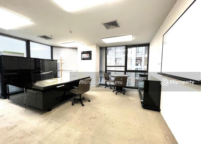 For Sale - For sale space for Office SSP Tower 1, Ekamai 63, 420sq.m. Parking space , Selling only 17.5 mb., Bangkok