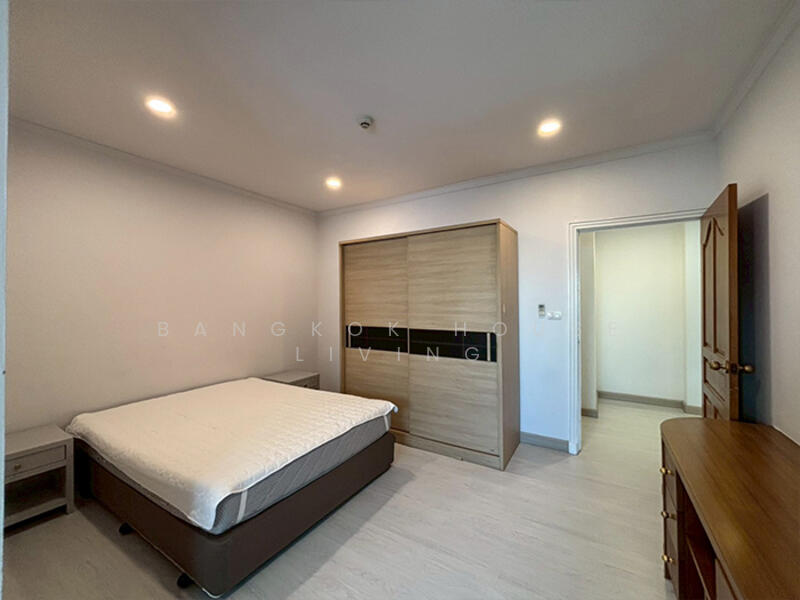 Chaidee Mansion : ใจดี แมนชั่น, กรุงเทพ, 75-7 ซอย สุขุมวิท 11, คลองเตยเหนือ, วัฒนา, กรุงเทพ, 270 ตร.ม., อพาร์ทเมนท์ ให้เช่า, โดย Bangkok House Living, 11065334 - DDproperty.com