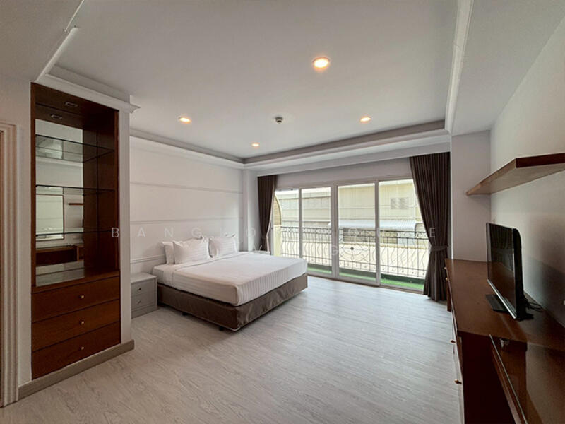 Chaidee Mansion, Bangkok, 75-7 Soi Sukhumvit 11, Khlongtoei Nua, Watthana, Bangkok, 2 Bedrooms, 200 sqm, Condo For Rent, by Bangkok House Living, 11065343 - DDproperty.com