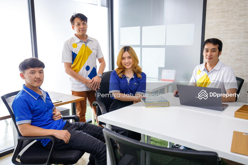 For Rent - Service office for rent free Service. We are a few minutes away from Chiangmai old city., Chiang Mai