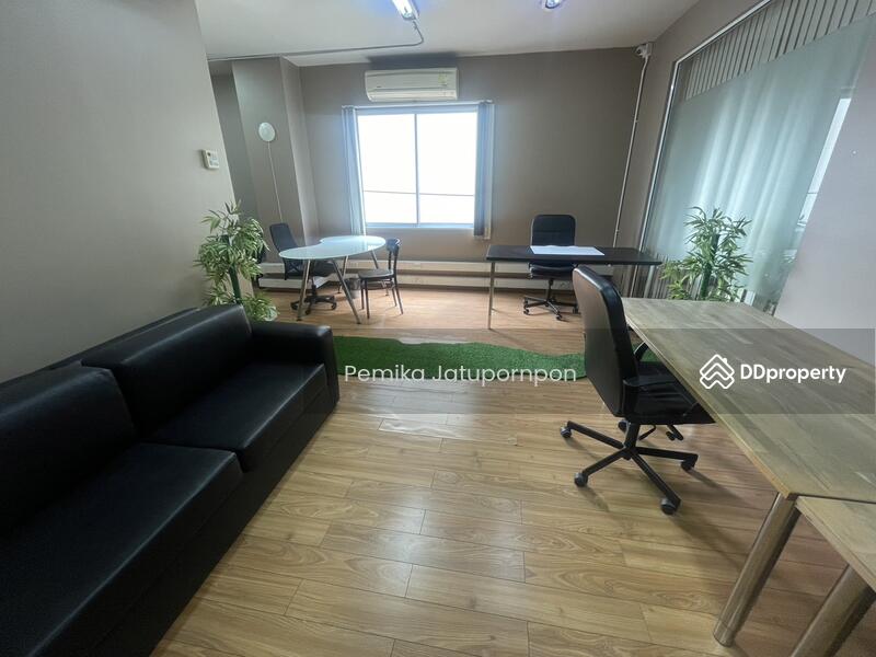 For Rent - Service office for rent free Service. We are a few minutes away from Chiangmai old city., Chiang Mai
