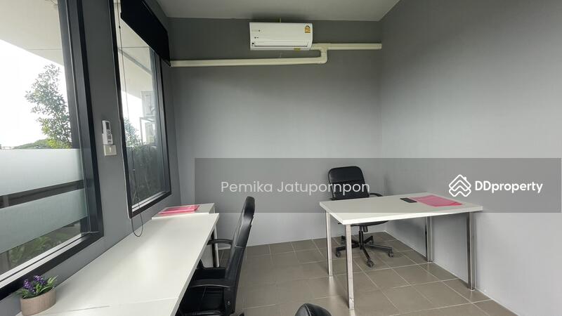 For Rent - Service office for rent free Service. We are a few minutes away from Chiangmai old city., Chiang Mai
