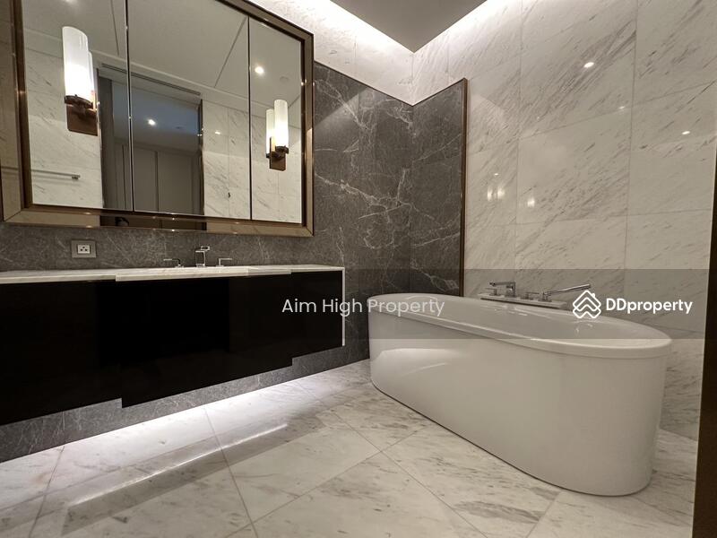 Sindhorn Tonson, Bangkok, 89 Soi Tonson Sarasin Road, Lumphini, Pathum Wan, Bangkok, 1 Bedroom, 87 sqm, Condo For Rent, by Aim High Property, 11069781 - DDproperty.com