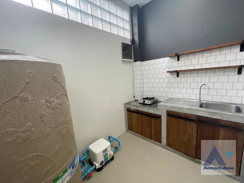 2 Bedrooms Townhouse for Rent in Ratchadapisek, Bangkok near MRT Phetchaburi (AA26415), Bangkok, Bang Kapi, Huai Khwang, Bangkok, 2 Bedrooms, 130 sqm, Townhouse For Rent, by บริษัท แอคคอม เอเซีย จำกัด, 11070924 - DDproperty.com