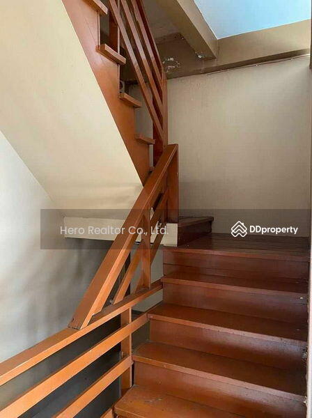 Bangkok Retail Sathorn BTS Saint Louis BRE20572, กรุงเทพ, ทุ่งวัดดอน, สาทร, กรุงเทพ, 138 ตร.ม., พื้นที่ขายของ ให้เช่า, โดย Hero Realtor Co., Ltd., 11071429 - DDproperty.com
