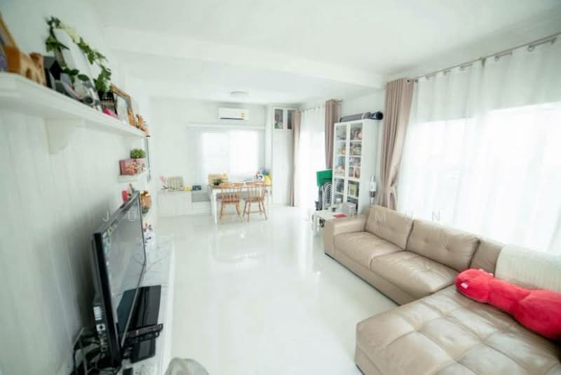 Villaggio Bangna, Samut Prakan, Bang Na-Trat Frontage Road, Bang Bo, Bang Bo, Samut Prakan, 3 Bedrooms, 200 sqm, Single Detached House For Sale, by Jutarat Jitmun, 11075036 - DDproperty.com