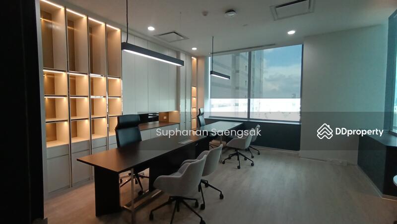 ให้เช่า - Penthouse Office duplex Fully furnished Brand New for rent 2504 sqm., กรุงเทพ