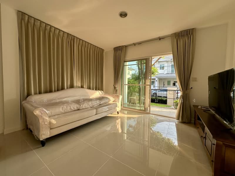 Mantana Onnut-Wongwaen, Bangkok, Sukhaphiban 2 Road, Dok Mai, Prawet, Bangkok, 4 Bedrooms, 215 sqm, Single Detached House For Rent, by เสาวลักษณ์ มิ้มทอง, 11077488 - DDproperty.com