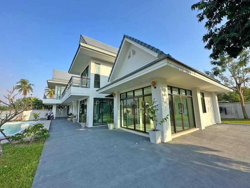 HS320 - Sigle House with private pool, Large Plot of land, Chon Buri (Pattaya), Bang Sa-re, Sattahip, Chon Buri (Pattaya), 3 Bedrooms, 343 sqm, Single Detached House For Sale, by Naphaphat Nitipakpinyo, 11079535 - DDproperty.com