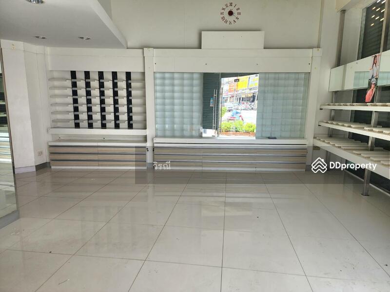 ให้เช่า - เช่า อาคารพาณิชย์ 4 ชั้น 3 คูหา หัวมุม ในเมือง, นครราชสีมา