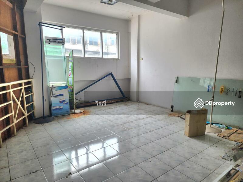 ให้เช่า - เช่า อาคารพาณิชย์ 4 ชั้น 3 คูหา หัวมุม ในเมือง, นครราชสีมา