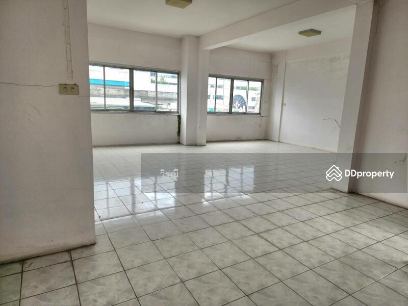 ให้เช่า - เช่า อาคารพาณิชย์ 4 ชั้น 3 คูหา หัวมุม ในเมือง, นครราชสีมา