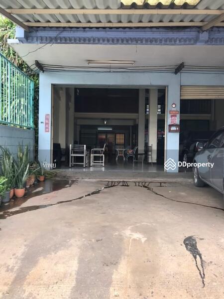 ขาย - อาคาร 2 คูหาติดถนน แยกสวนสมเด็จ, นนทบุรี