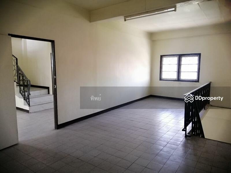 For Sale - อาคาร 2 คูหาติดถนน แยกสวนสมเด็จ, Nonthaburi