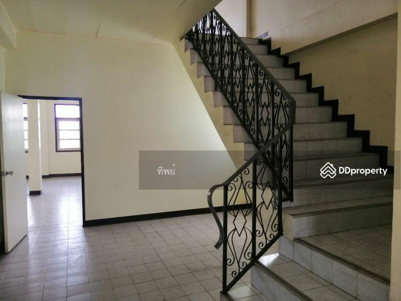 For Sale - อาคาร 2 คูหาติดถนน แยกสวนสมเด็จ, Nonthaburi